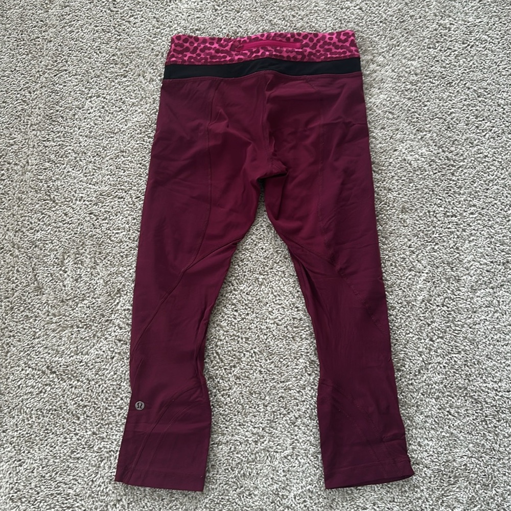 Lululemon Maroon Crop Leggings - Picture 3 of 4